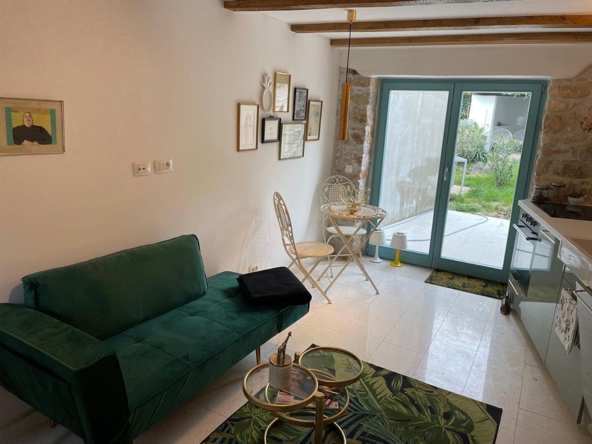 Bezauberndes Steinhaus Mit Garten In Der Altstadt Von Rovinj Luaran gambar