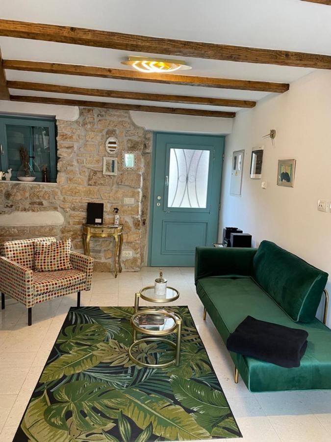 Bezauberndes Steinhaus Mit Garten In Der Altstadt Von Rovinj Luaran gambar