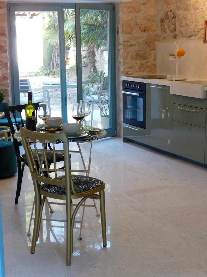 Bezauberndes Steinhaus Mit Garten In Der Altstadt Von Rovinj Luaran gambar